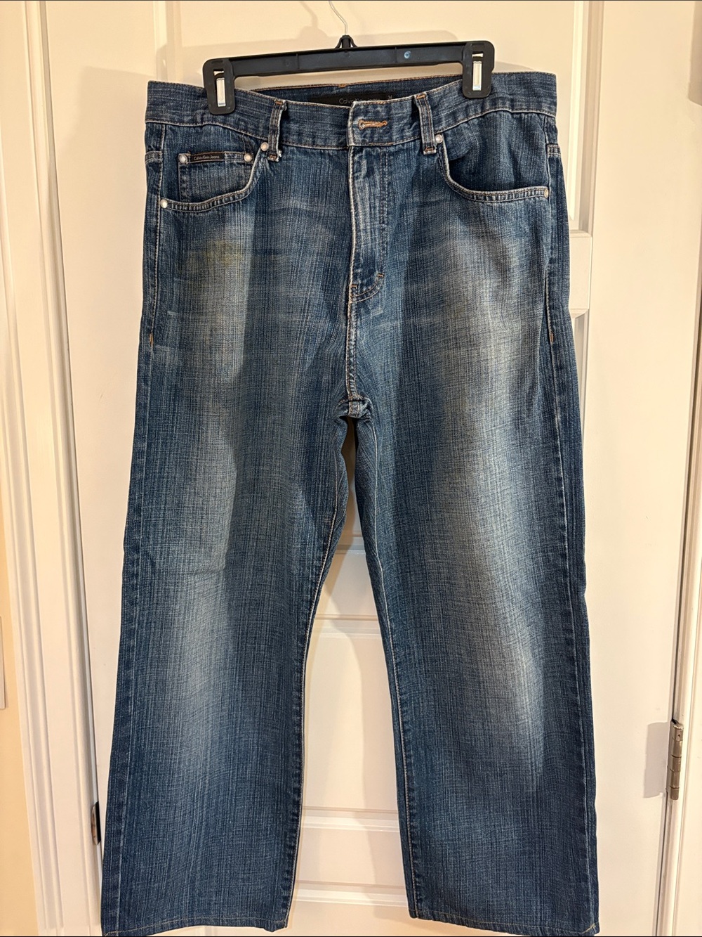 Calvin Klein Men’s Relaxed Straight Medium Wash Jeans W34”